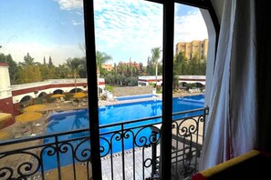 A heated pool - Hotel Targa Fit -  Luxury Stay in Marrakech (Marrakech)