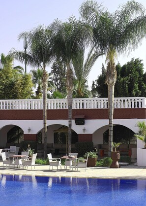 A heated pool - Hotel Targa Fit -  Luxury Stay in Marrakech (Marrakech)