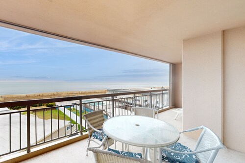 Oceanfront condo with ocean & bayside balconies, central AC, & easy beach access