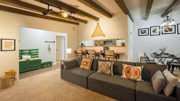 TV, fireplace, offices
