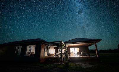 AROONA FLATS - Modern Home On Acerage With Private River Frontage