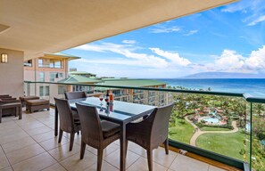 Outdoor dining - Maui Resort Rentals: Honua Kai Konea 929 – 9th Floor 3BR W/ Stunning Ocean Views from All 3 Bedrooms! (Lahaina)