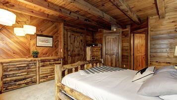 5 chambres, bureau, fer et planche Ă repasser, lit parapluie