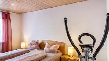2 Schlafzimmer, Bügeleisen/Bügelbrett, kostenloses WLAN, Bettwäsche
