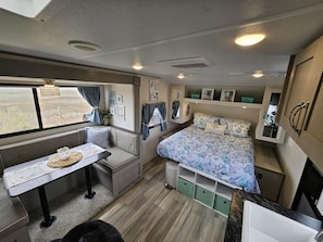1 habitación, cuna de viaje, wifi gratis y ropa de cama