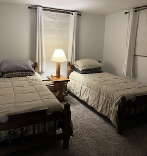 2 bedrooms, desk, iron/ironing board, Internet