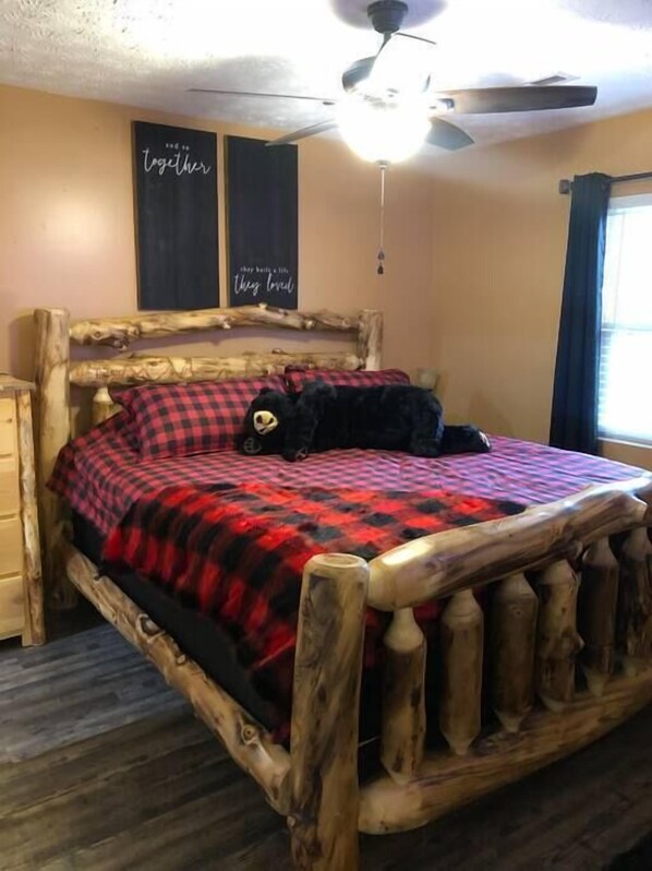 3 bedrooms, iron/ironing board, travel crib, WiFi
