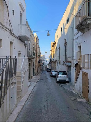 موقف سيارات