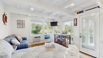 Internet, bed sheets