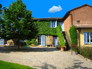 Exterior - Fattoria Santa Vittoria Istrice Apartment (Foiano della Chiana)