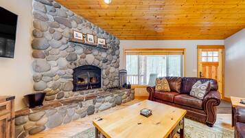 Fernseher, Kamin, Computerbildschirme