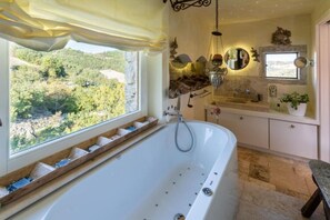 Bathtub