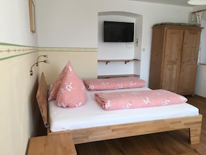 1 Schlafzimmer, Internetzugang, Bettwäsche