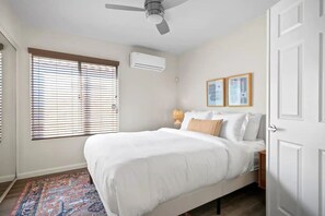 4 Schlafzimmer, Schreibtisch, Bügeleisen/Bügelbrett, kostenloses WLAN