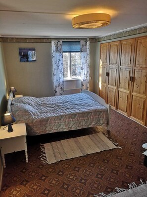 1 Schlafzimmer, Reisekinderbett, WLAN