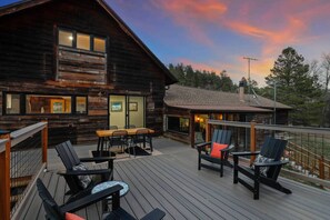 تناول الطعام بالخارج