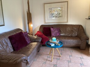 Smart TV - Ferienhaus/Wohnung auf dem Eltenberg 9 Personen,4 Badezimmer, Terrasse im Grünen (Emmerich am Rhein)