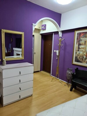 2 bedrooms, iron/ironing board, WiFi, bed sheets - City Center Boutique Apartment (Skopje)
