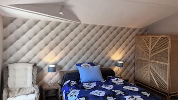 Doppia Comfort, 1 letto queen (Chambre No 3) | Con arredamento individuale, Wi-Fi gratuito, lenzuola