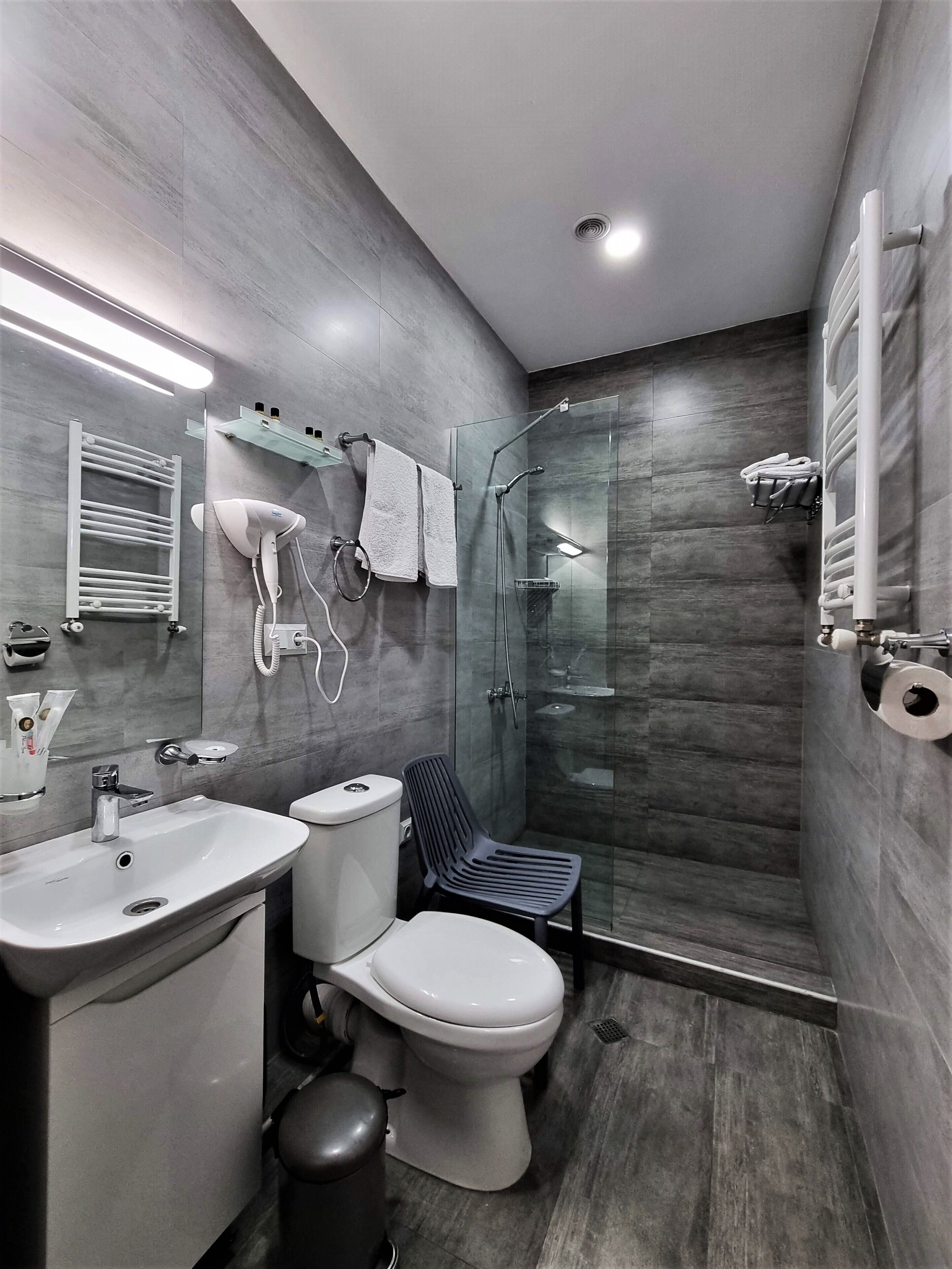 family double room | bathroom | shower, rainfall showerhead, designer toiletries, hair dryer