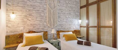 3 chambres, fer et planche Ă repasser, Wi-Fi gratuit, draps fournis