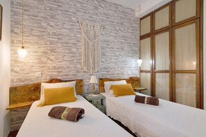 3 bedrooms, iron/ironing board, free WiFi, bed sheets - Holiday Home 'Casa Rústica' with Pool and Wi-Fi (Silves)