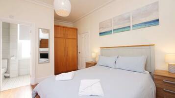 4 bedrooms, iron/ironing board, travel cot, WiFi