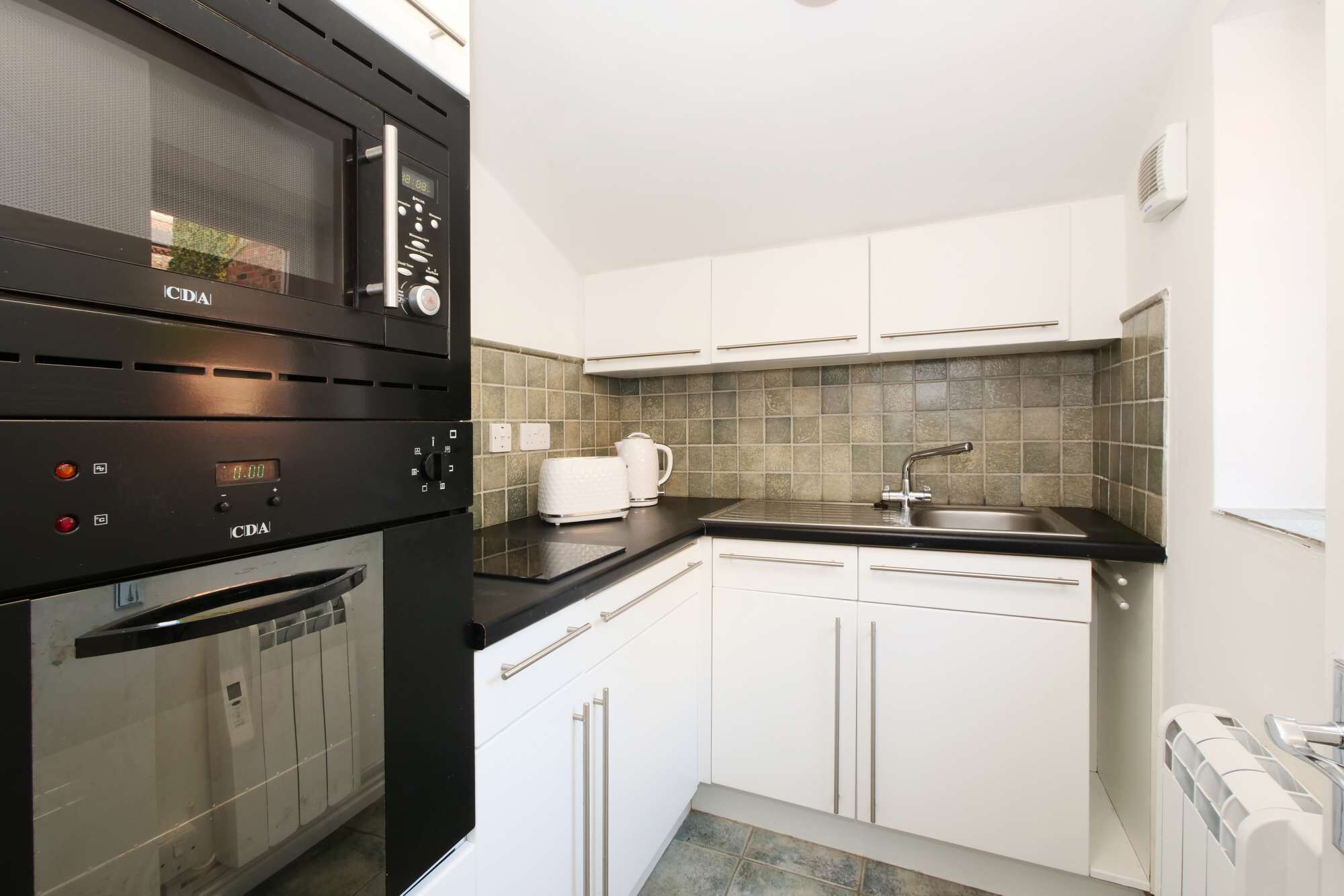 Fridge, microwave, oven, coffee/tea maker