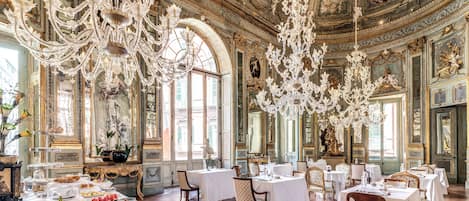 Colazione a buffet inclusa, servita tutte le mattine