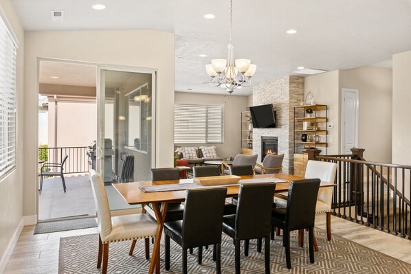 Casa de ciudad, 4 habitaciones | Restaurantes