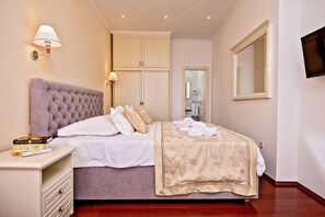 1 多间卧室、熨斗/熨衣板、上网接入、床单