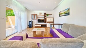 Living area - Apartments Ivan, (16594), Kaštel Lukšić, hr (Kaštel Lukšić)