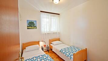 2 chambres, accĂšs Internet, draps fournis