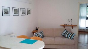 TV - Apartments Živko, (16616), Podgora, hr (Podgora)