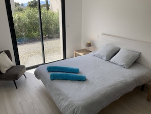 2 camere, ferro/asse da stiro, Wi-Fi gratuito, lenzuola