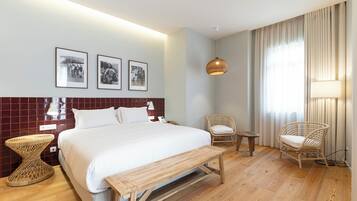 Minibar, värdeförvaringsskåp på rummet och ljudisolering