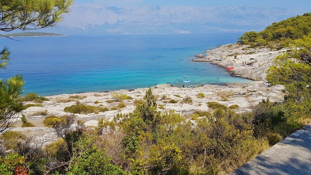 Beach nearby - Apartments Jaka, (16622), Sumartin, hr (Sumartin)