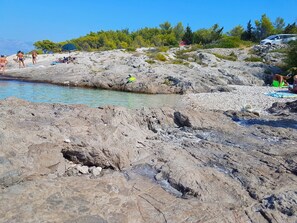Beach nearby - Apartments Jaka, (16622), Sumartin, hr (Sumartin)
