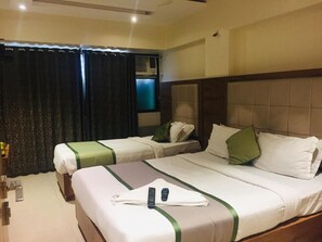 Kamar Triple Superior | Kedap suara, Wi-Fi gratis, dan seprai linen
