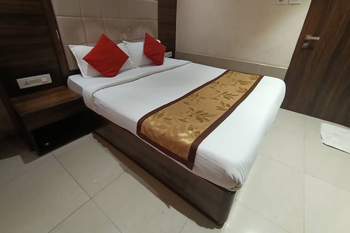 Quarto luxo | Quartos à prova de som, Wi-Fi de cortesia, roupa de cama