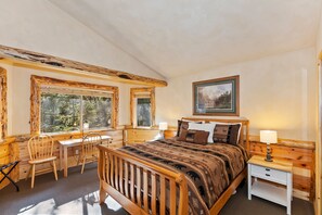 3 bedrooms, desk, WiFi