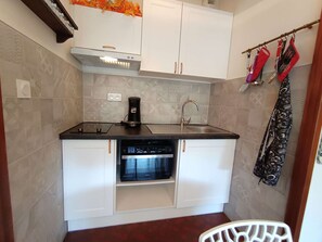 Microwave, stovetop, coffee/tea maker