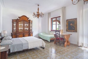 4 chambres, fer et planche Ă repasser, Wi-Fi gratuit, draps fournis