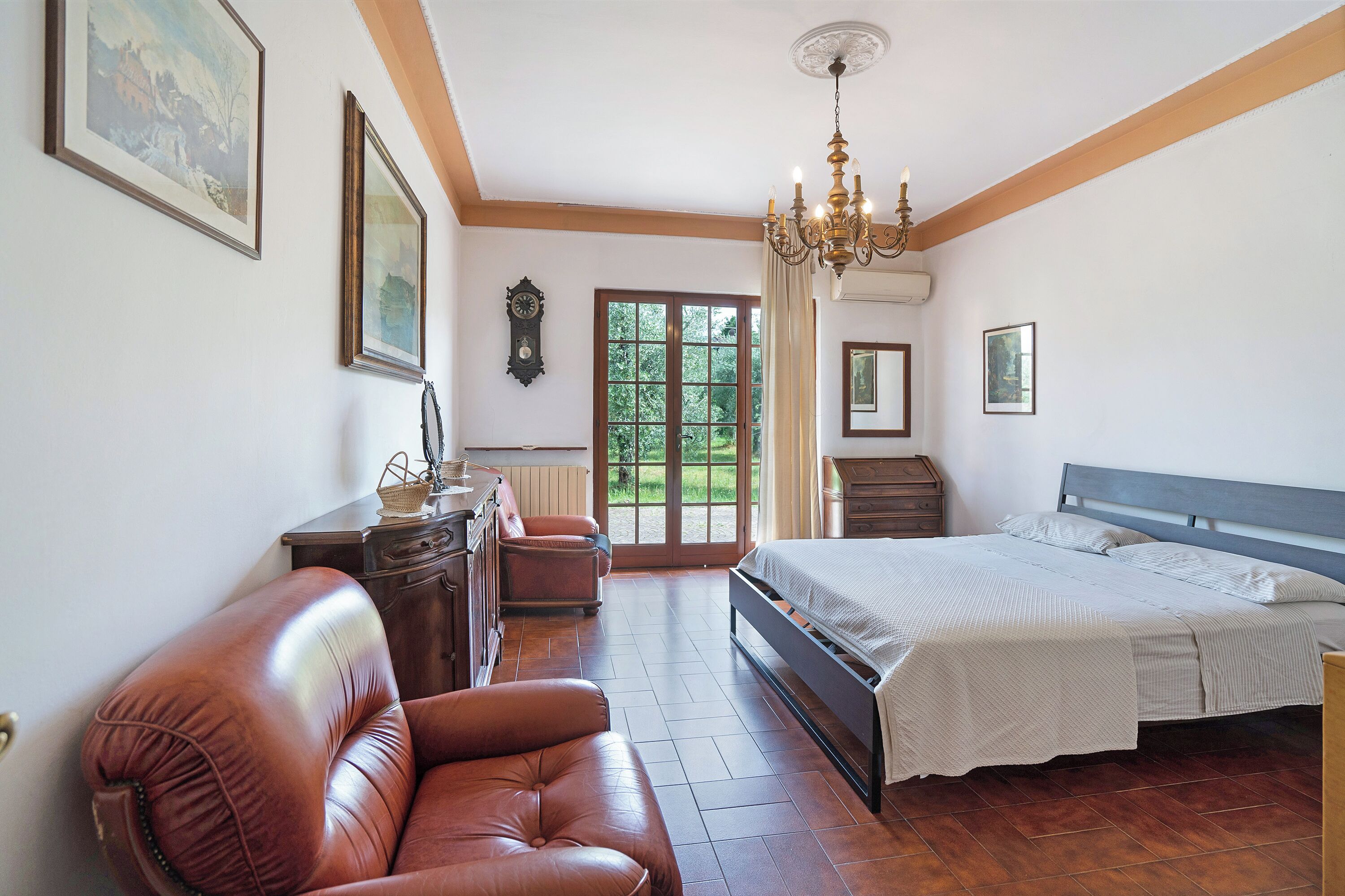 4 Schlafzimmer, Bügeleisen/Bügelbrett, kostenloses WLAN, Bettwäsche