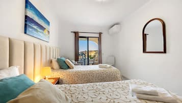 2 dormitorios, tabla de planchar con plancha, wifi gratis y ropa de cama