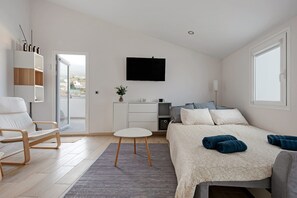 1 chambre, fer et planche à repasser, Wi-Fi gratuit, draps fournis