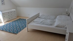 3 bedrooms, WiFi