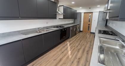 Impeccable 1-bed Studio in Birmingham