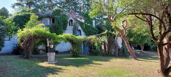 Property grounds - Castello di Giulietta, castello con parco privato (Torri di Arcugnano)