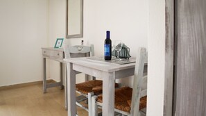 Apartment, 1 Queen Bed | Garden - Pittas Studios Garden View (Kos)